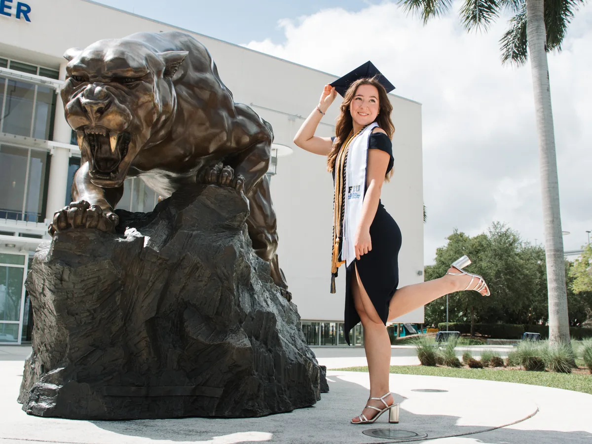 Graduation session example